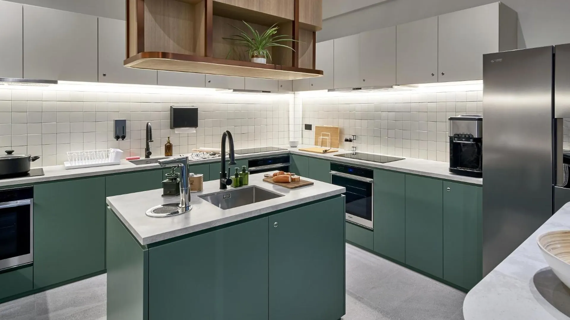 Weave Studios - Kai Tak Hongkong Chiny